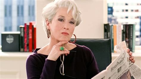 miranda il diavolo veste prada gif|Il Diavolo Veste Prada Miranda GIF .